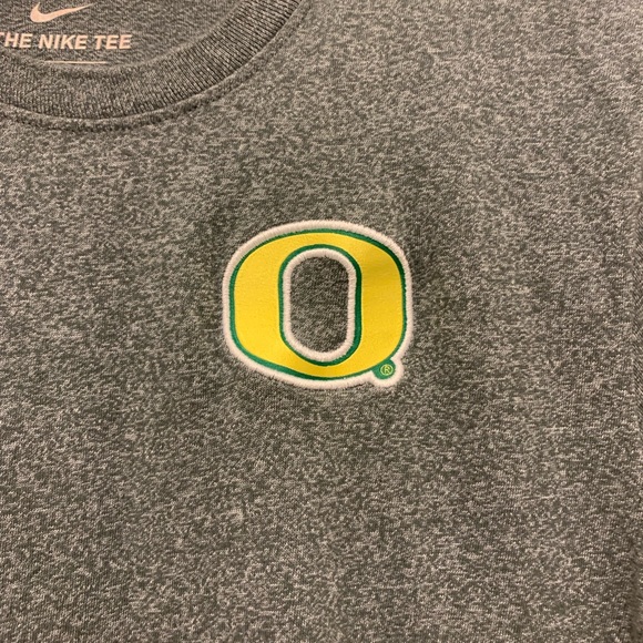 Oregon Ducks Nike T-Shirt - Picture 2 of 7